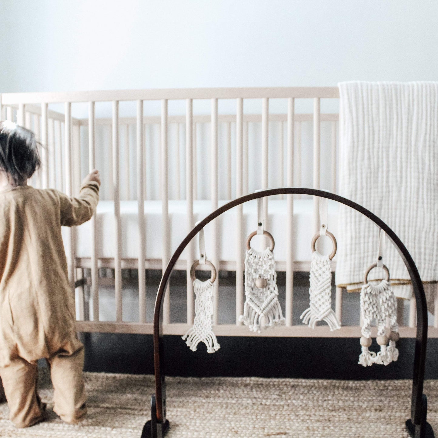 play gym | macrame - dark